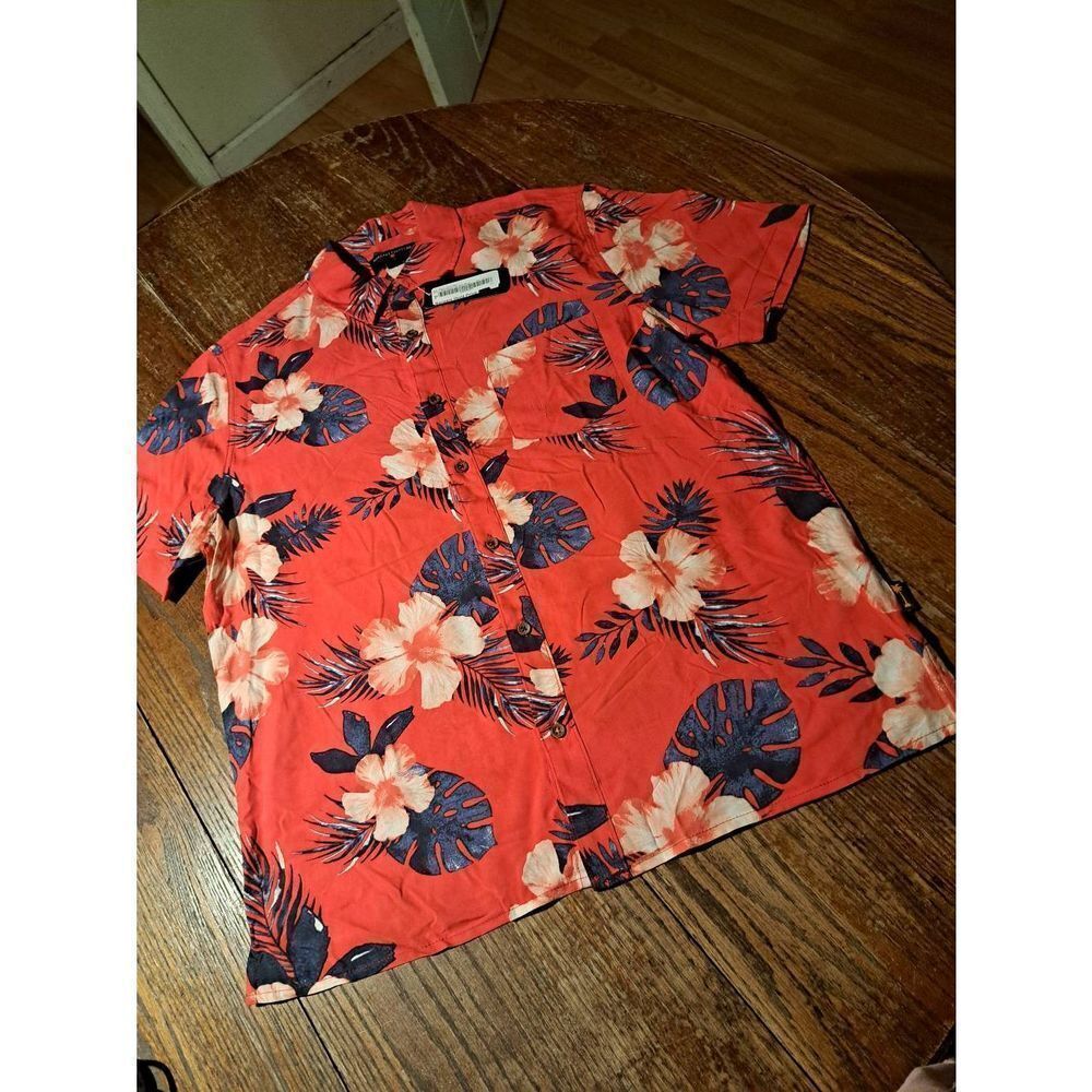 New Medium Margaritaville Red Floral Short Sleeve Button Tropical Hawaiian Shirt
